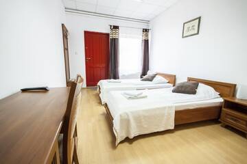 Фото номера Двухместный номер с 2 отдельными кроватями Отель Motel Te Klimaty г. Челядзь 5