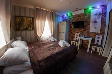 Фото номера Budget Double Room with unlimited access to Roman Terms Курортные отели Pałac Saturna г. Челядзь 5